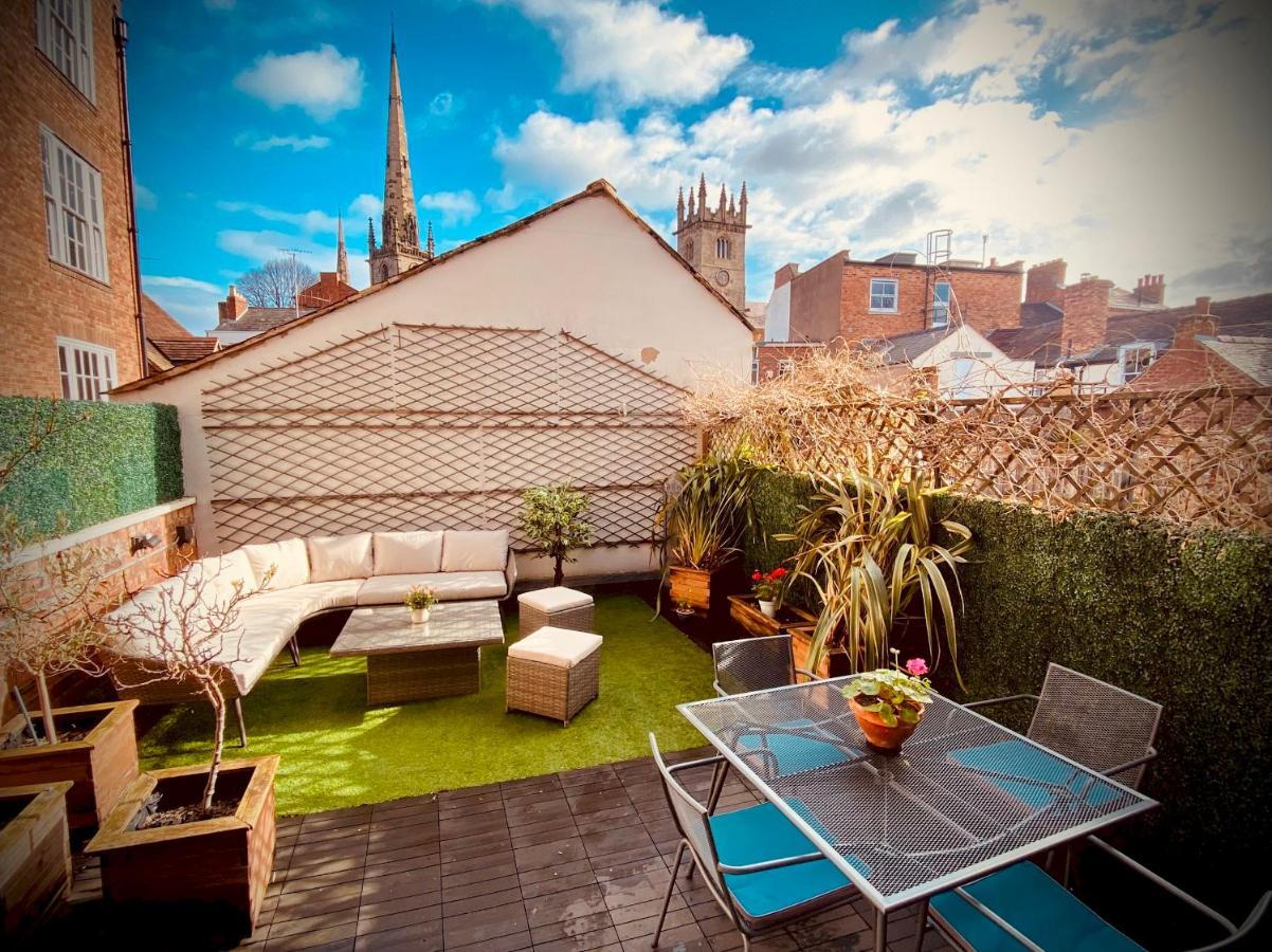 Pass The Keys Superbly Located Handsome Georgian Townhouse Shrewsbury Buitenkant foto