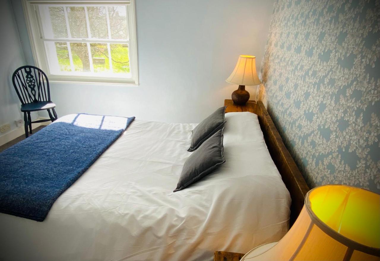 Pass The Keys Superbly Located Handsome Georgian Townhouse Shrewsbury Buitenkant foto