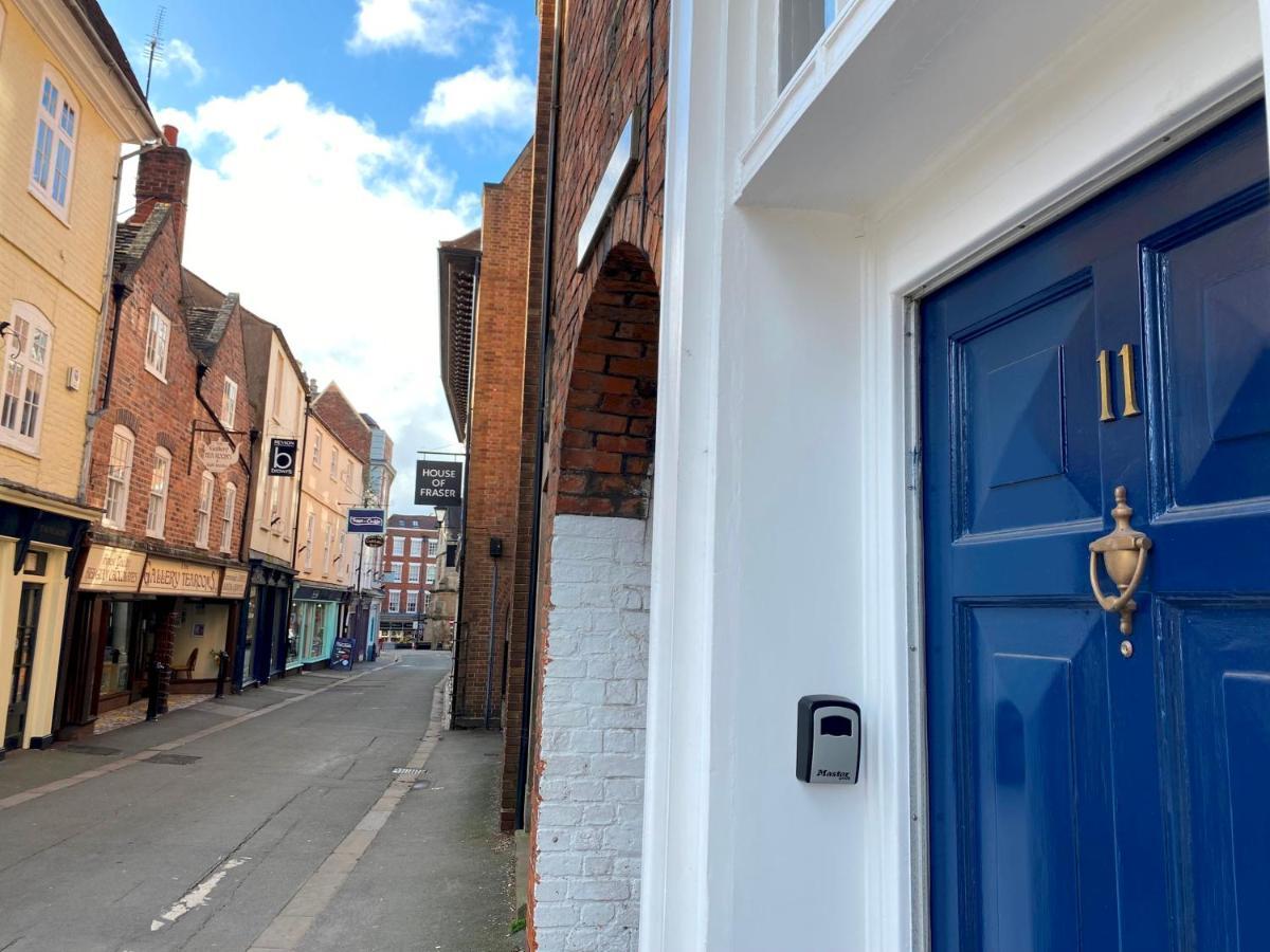 Pass The Keys Superbly Located Handsome Georgian Townhouse Shrewsbury Buitenkant foto