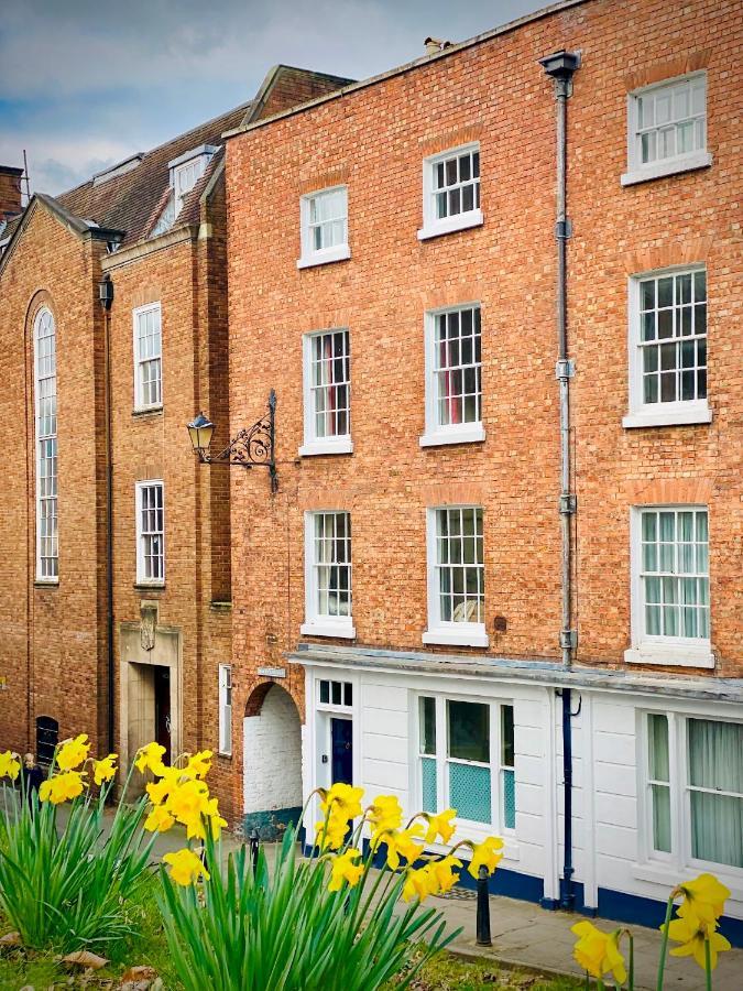Pass The Keys Superbly Located Handsome Georgian Townhouse Shrewsbury Buitenkant foto