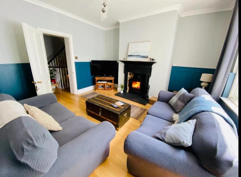 Pass The Keys Superbly Located Handsome Georgian Townhouse Shrewsbury Buitenkant foto