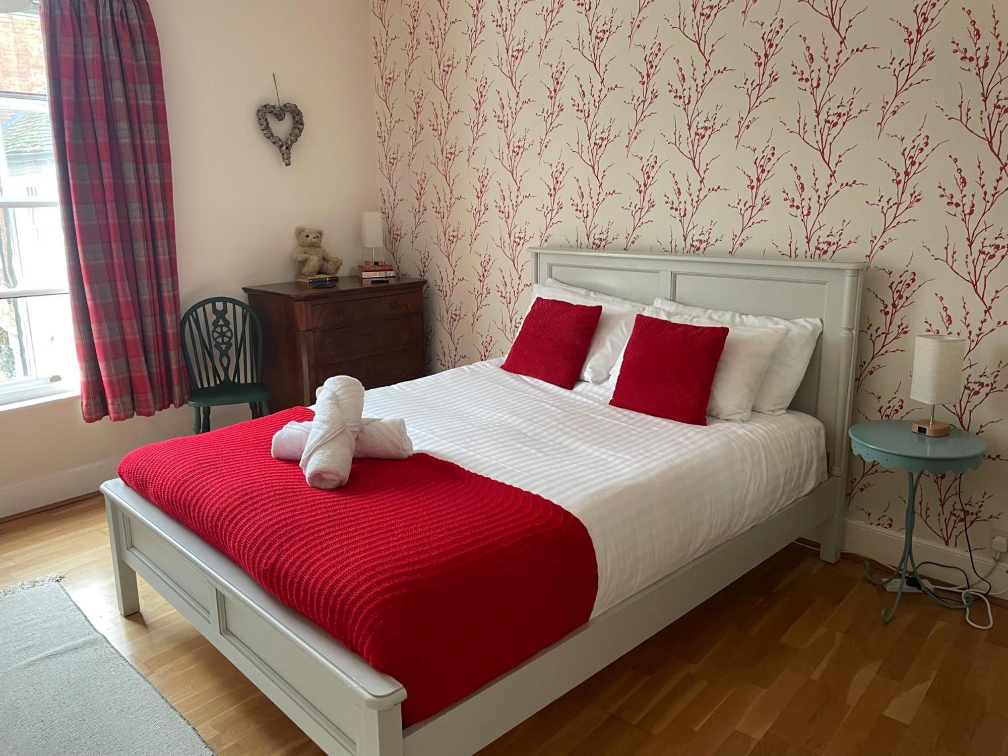 Pass The Keys Superbly Located Handsome Georgian Townhouse Shrewsbury Buitenkant foto